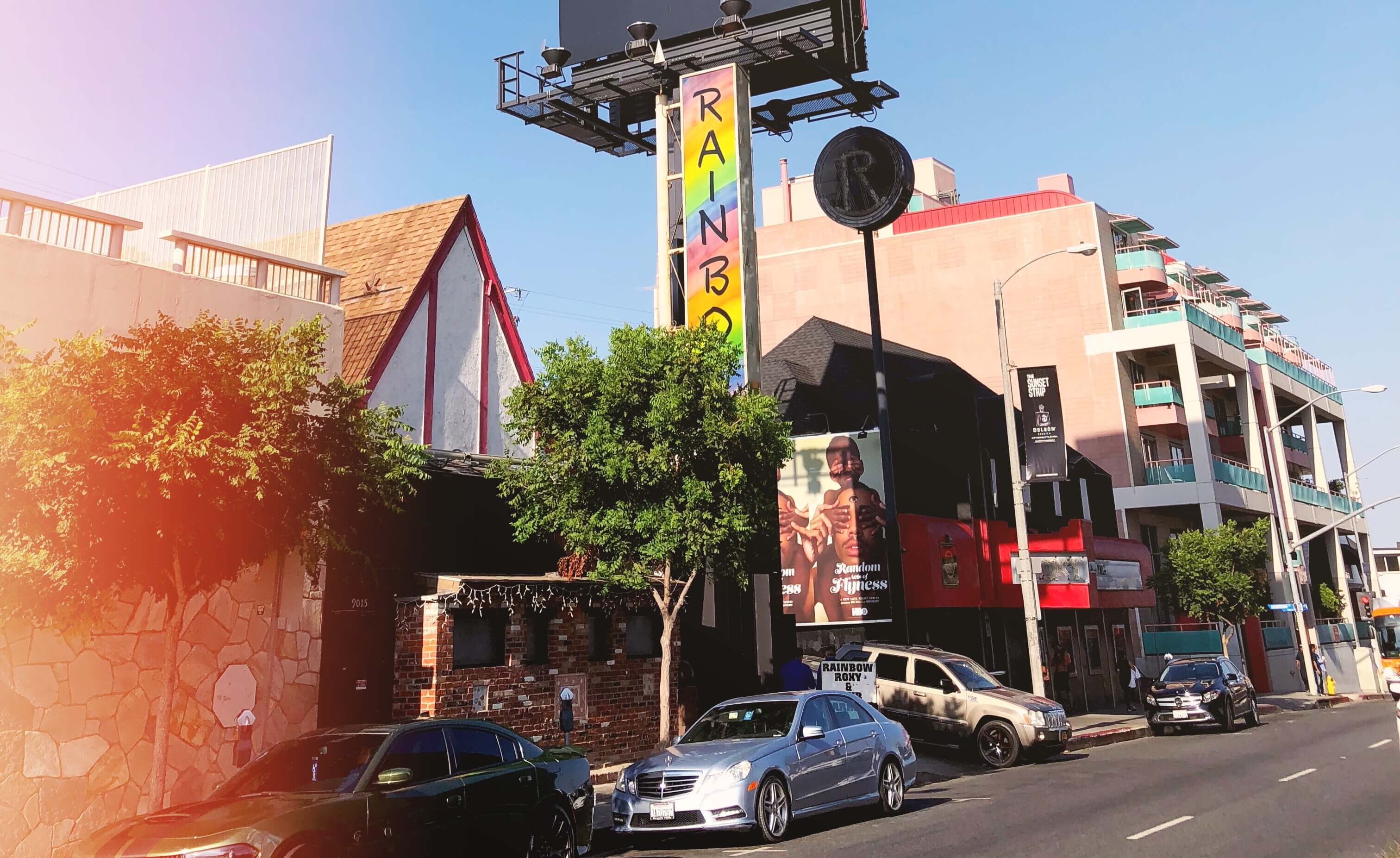 The Rainbow Bar & Grill 🎬 Mes 10 endroits préférés à Los Angeles. Carte des quartiers Los Angeles, sur Goodie Mood, le blog Feel Good et Créativité #losAngeles #expatlife #changerdevie #venice #santaMonica #theGrove #beverlyHills