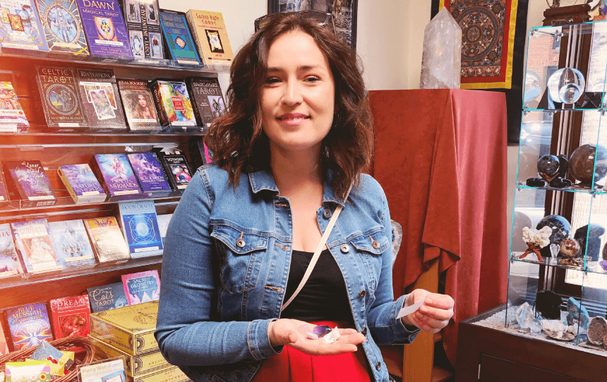 julie chez Mystic Journey Bookstore